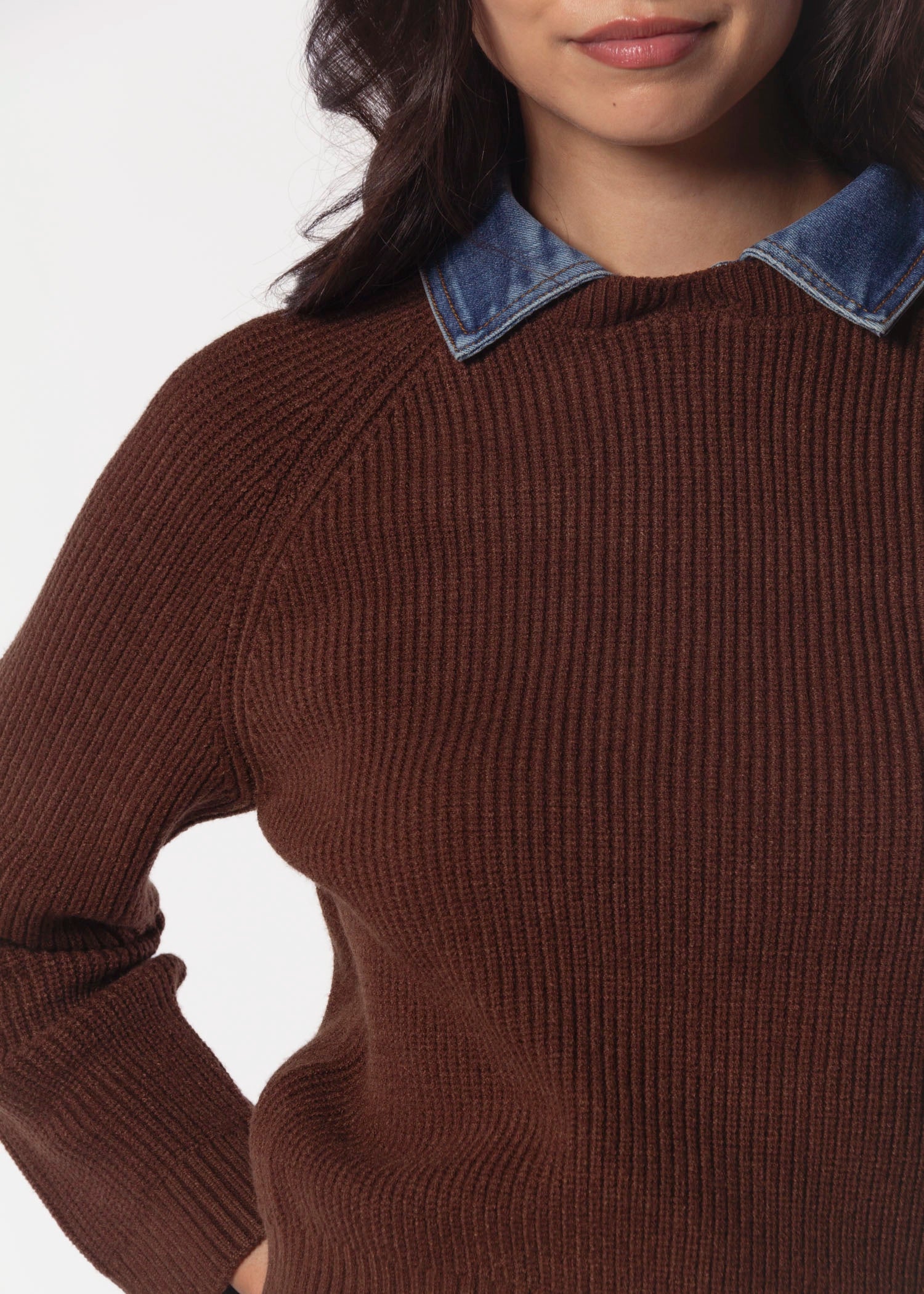 swatch_Brown knit pullover sweaters