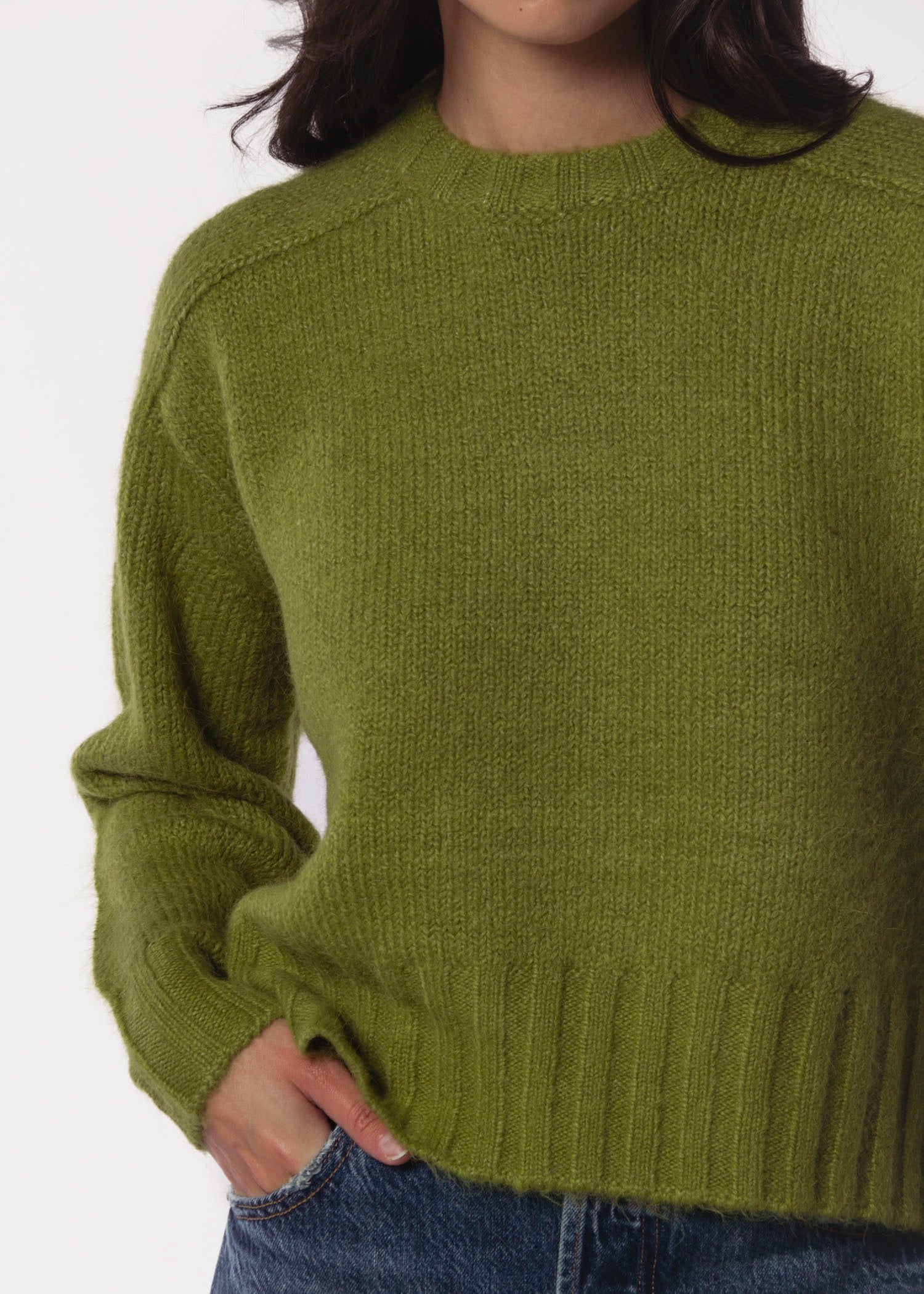 swatch_Pea Green adina sweater pistola
