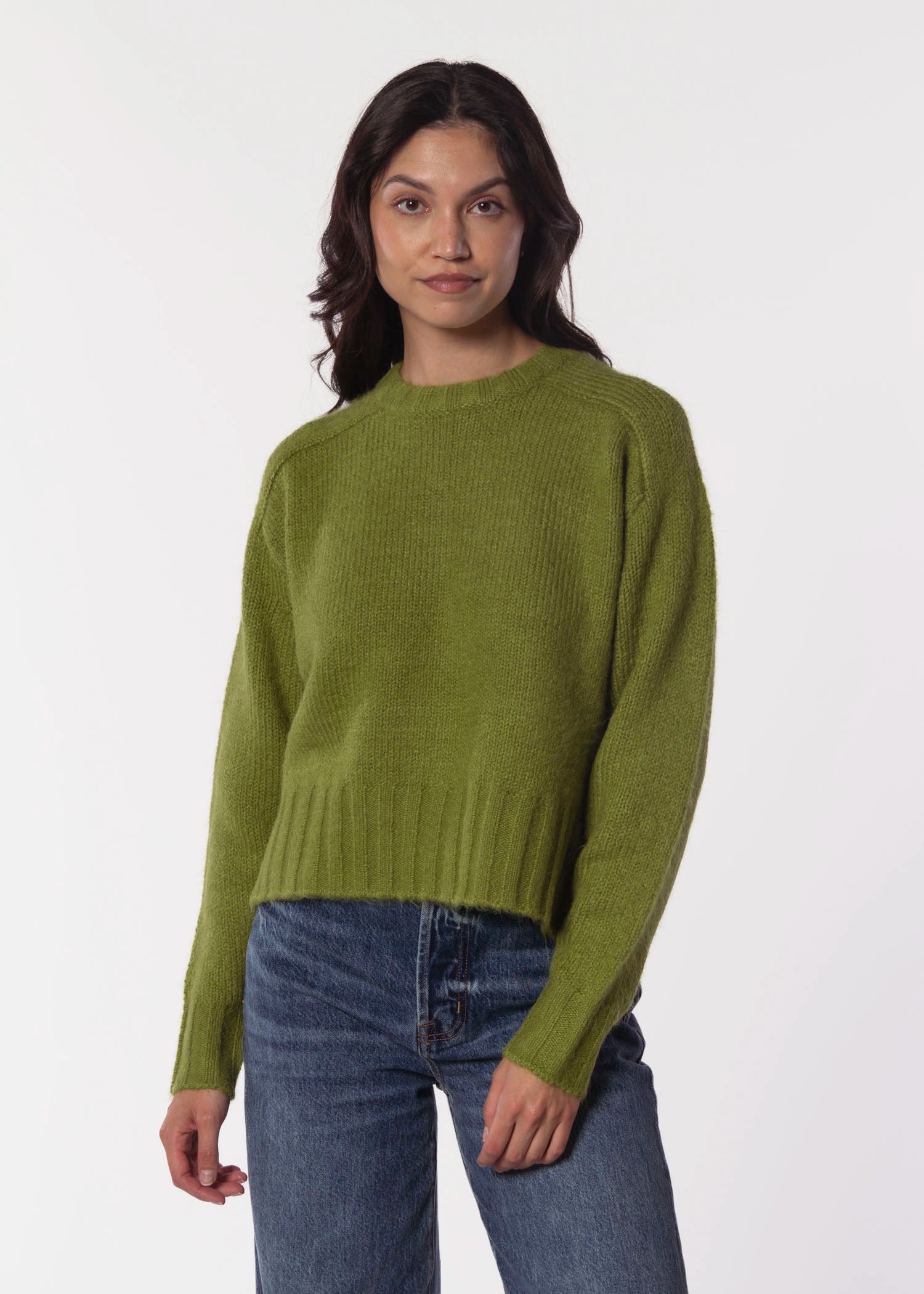 swatch_Pea Green adina sweater pistola