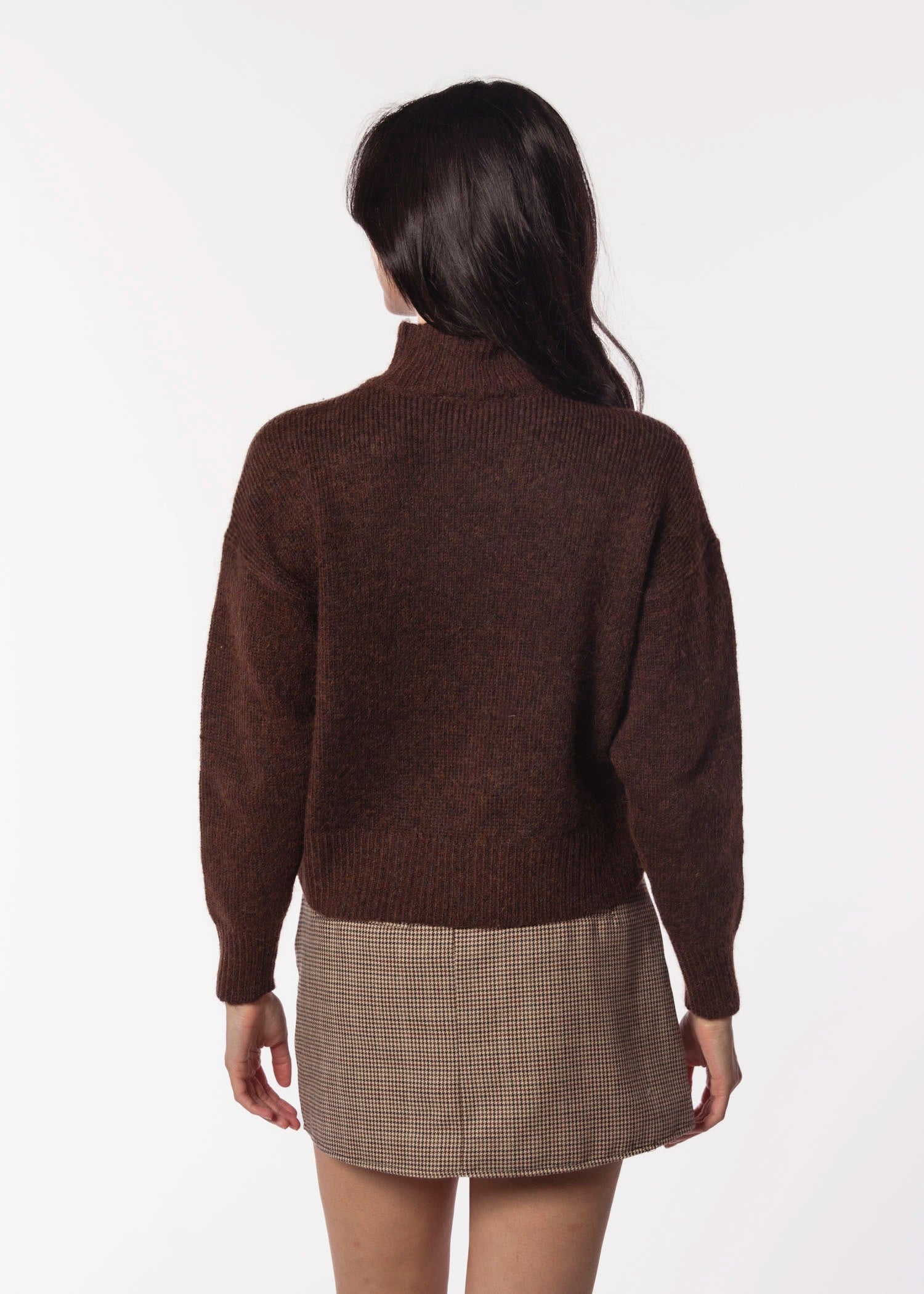swatch_Brown louis turtleneck sweater