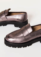 swatch_Pewter Leather lug sole loafer shoes