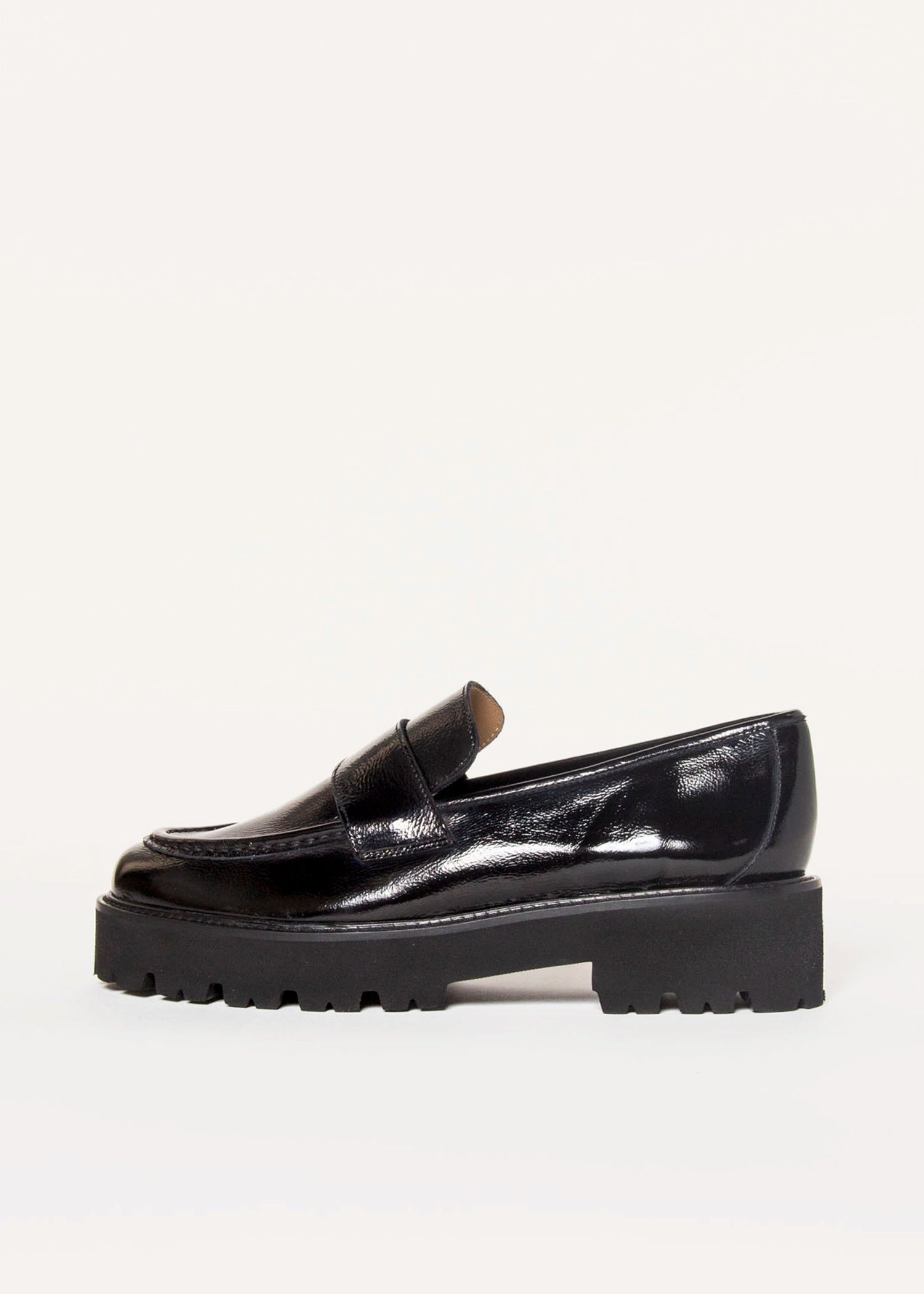 swatch_Black Patent lug sole loafer shoes