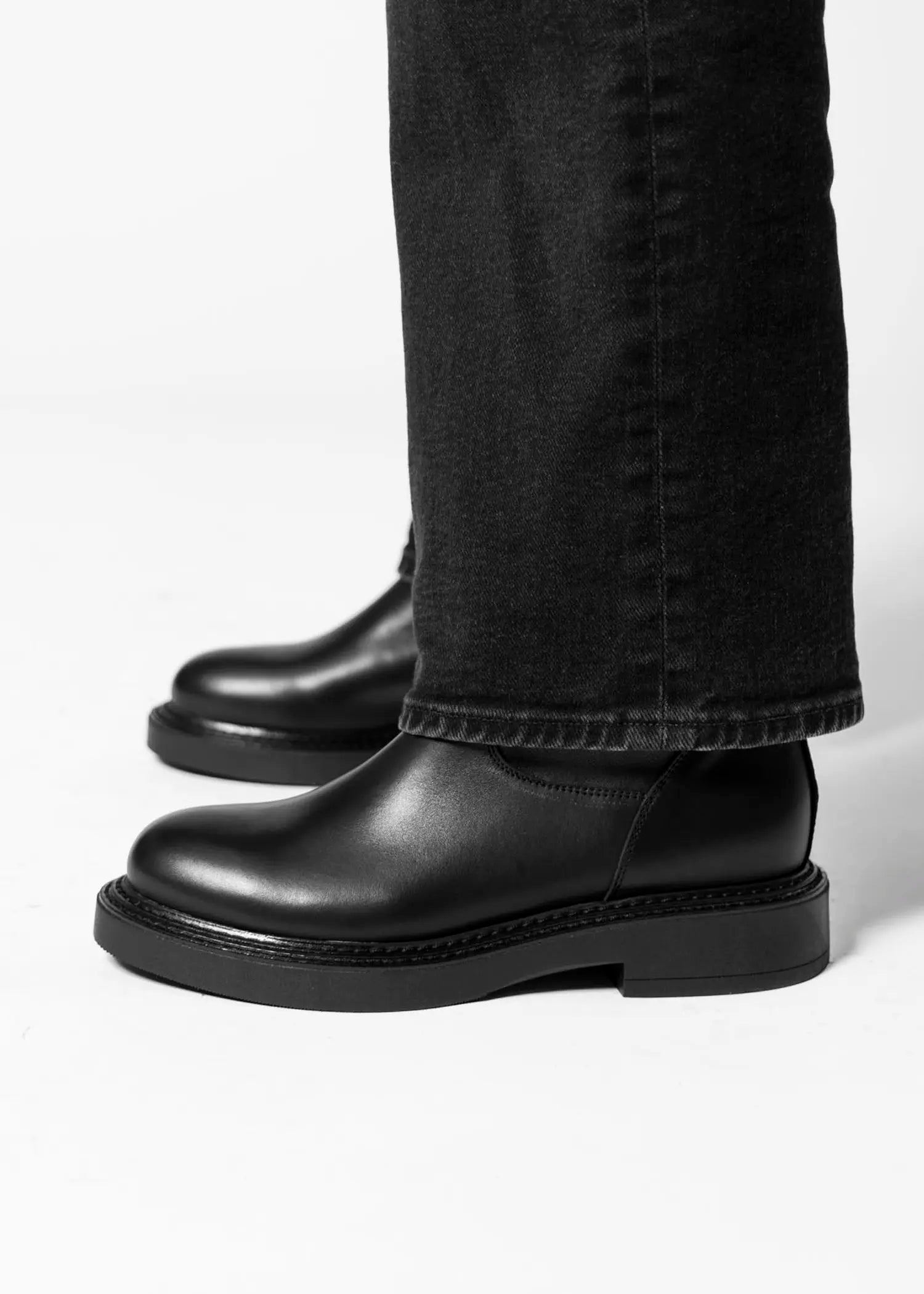 swatch_black bonnie stretch boot boots