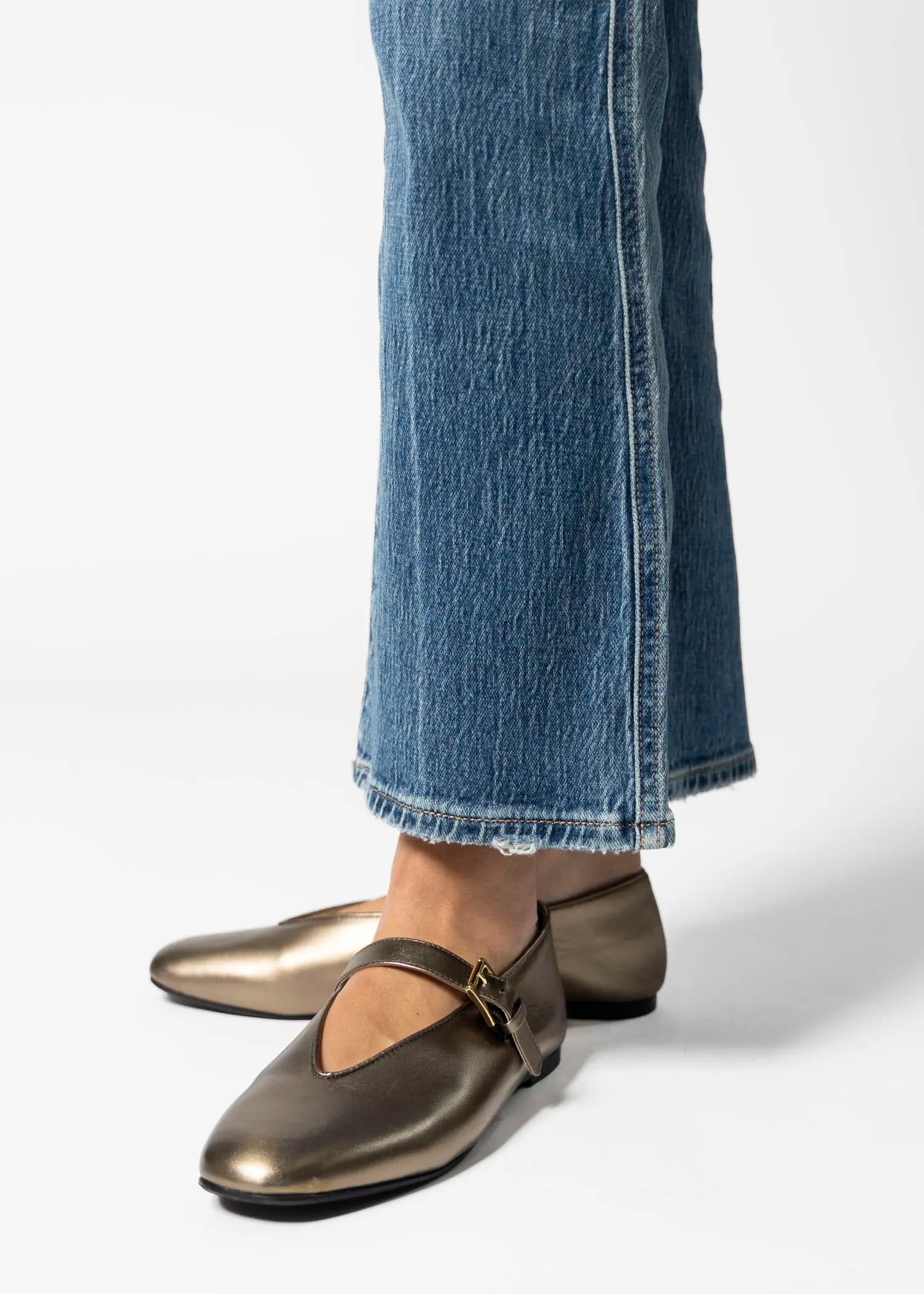 swatch_bronze leather leather mary jane flat shoes