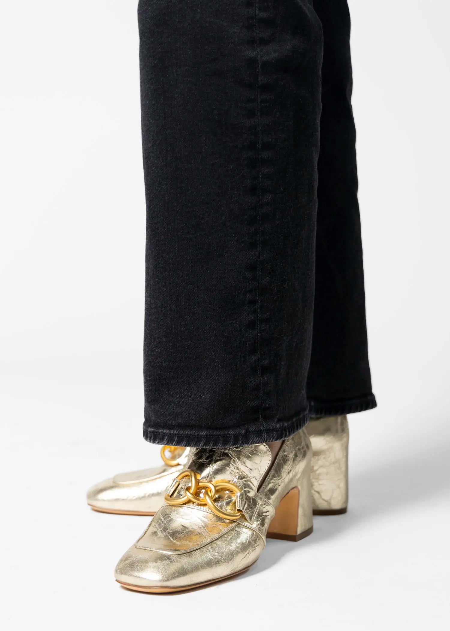 swatch_Platino Leather heeled loafer