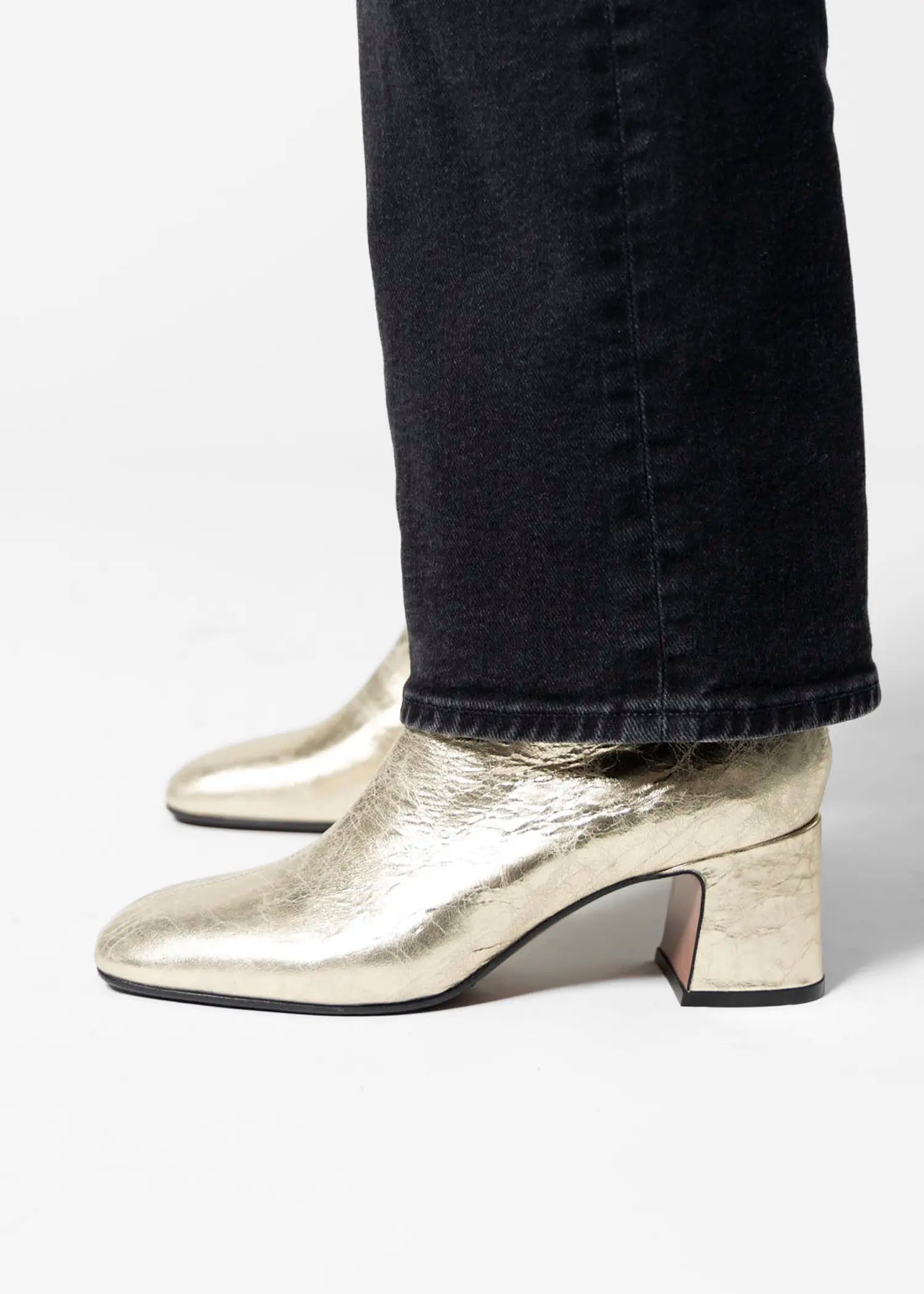 swatch_Platino Leather ankle boot