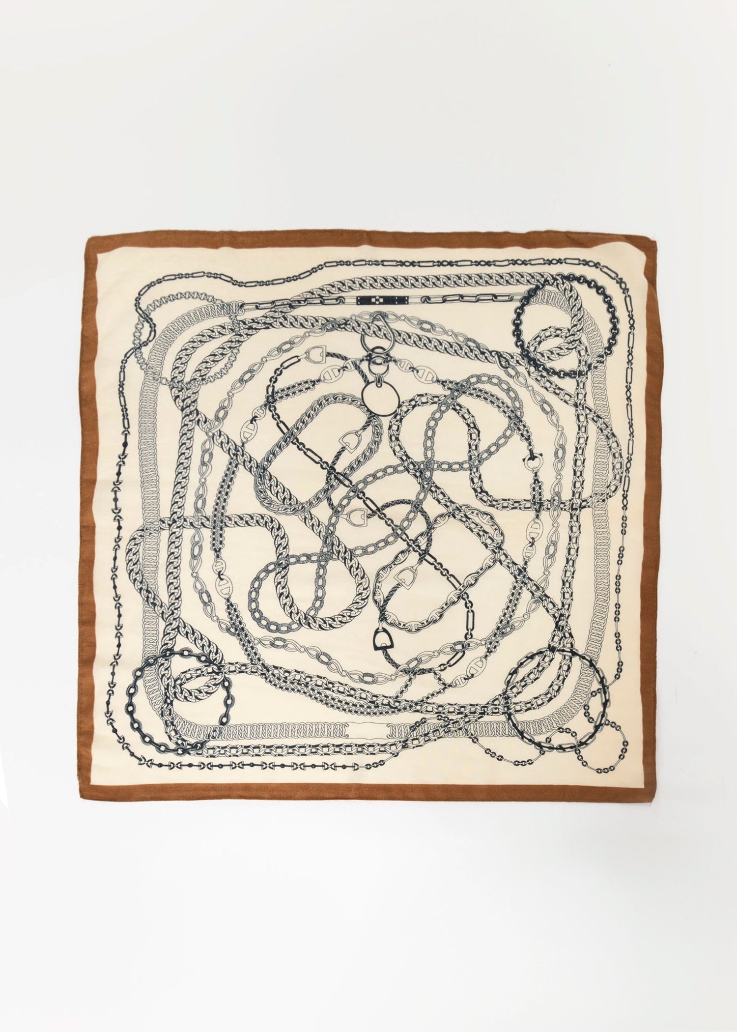 swatch_Beige chain print scarf