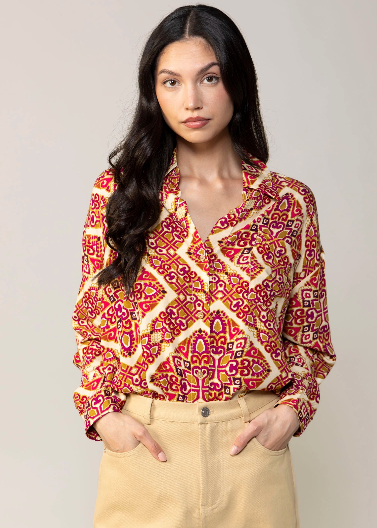 swatch_Beige mosiac print button down blouse