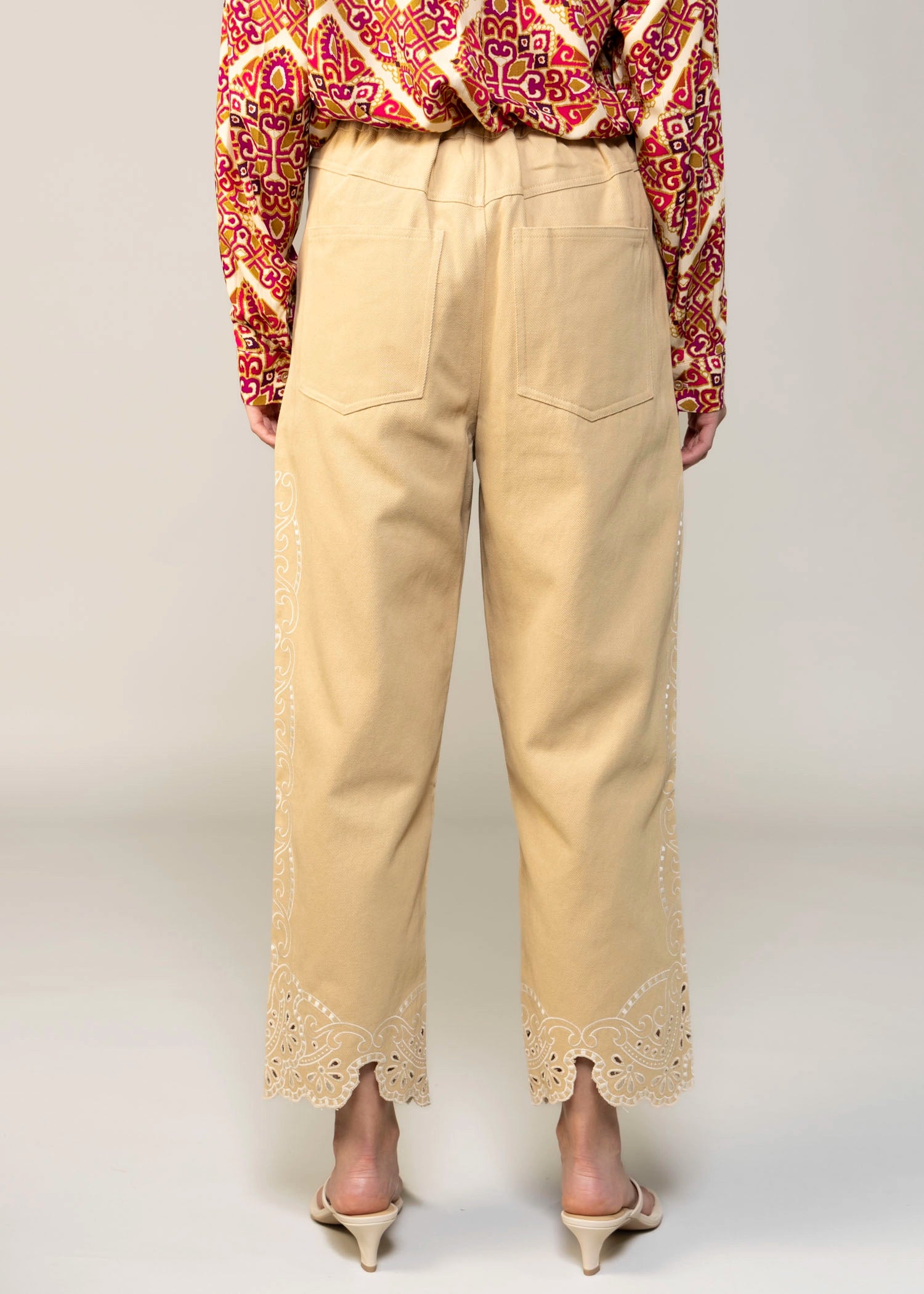 swatch_Camel wide leg embroidery pant
