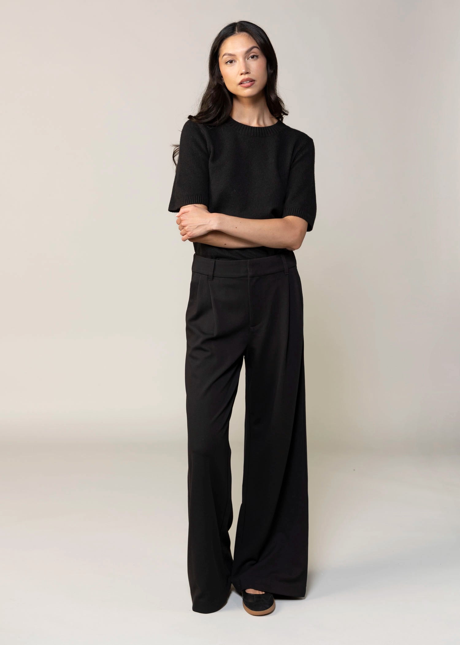 swatch_Black kut from the kloth cheryl wide leg trouser