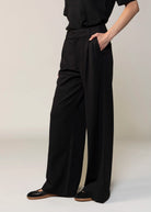 swatch_Black kut from the kloth cheryl wide leg trouser