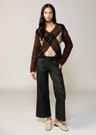 swatch_Matte Black kut from the kloth meg wide leg coated jean