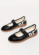 swatch_Black/Milk back70 aya mary jane sneaker