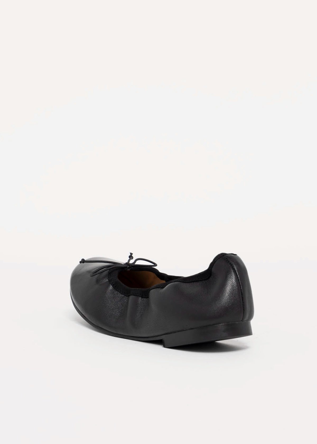 swatch_Black Leather tony bianco chelsea ballet flat