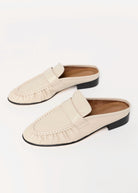 swatch_Vanilla Leather tony bianco glacier ruched mule loafer
