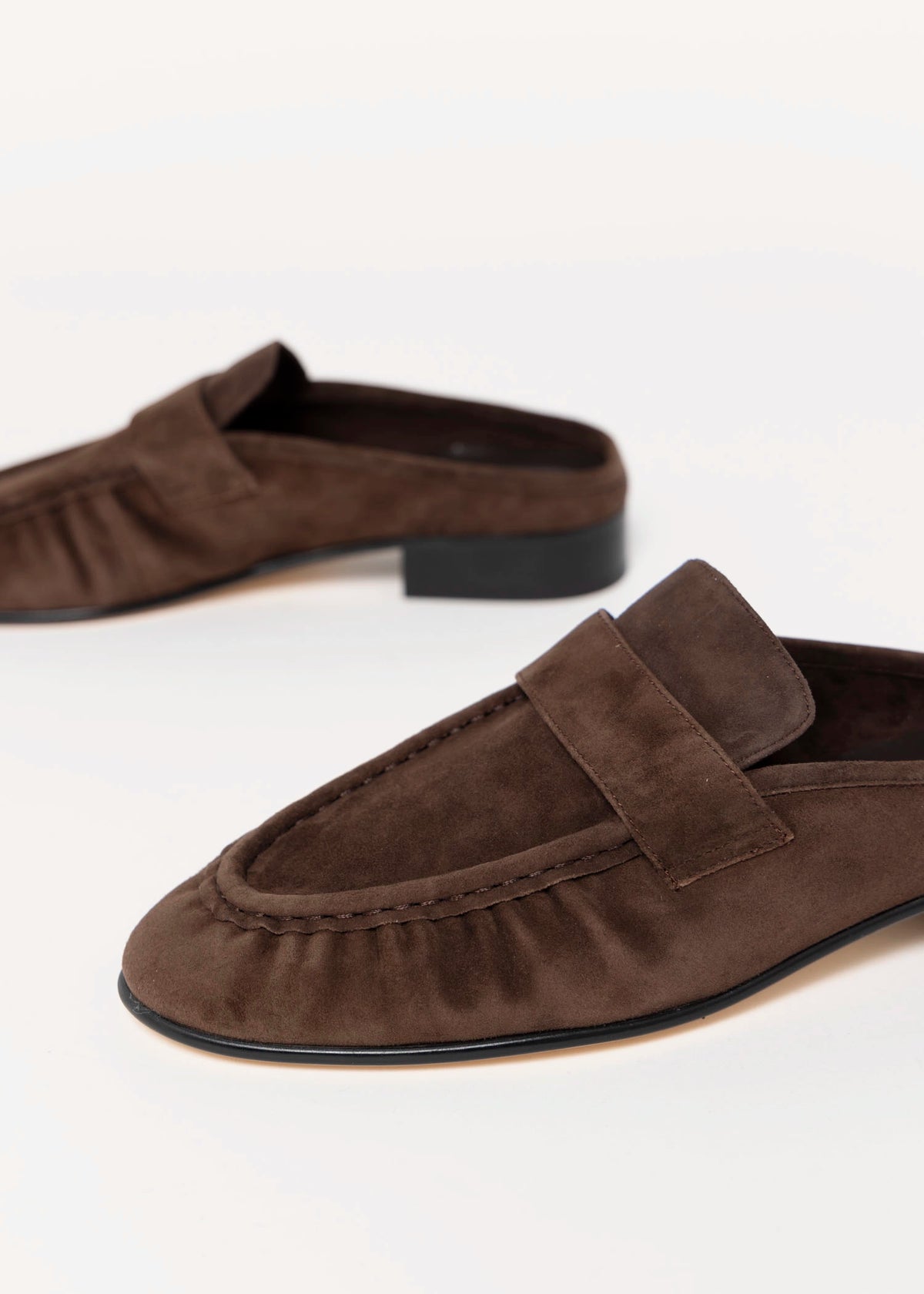 swatch_Espresso Suede tony bianco glacier ruched mule loafer