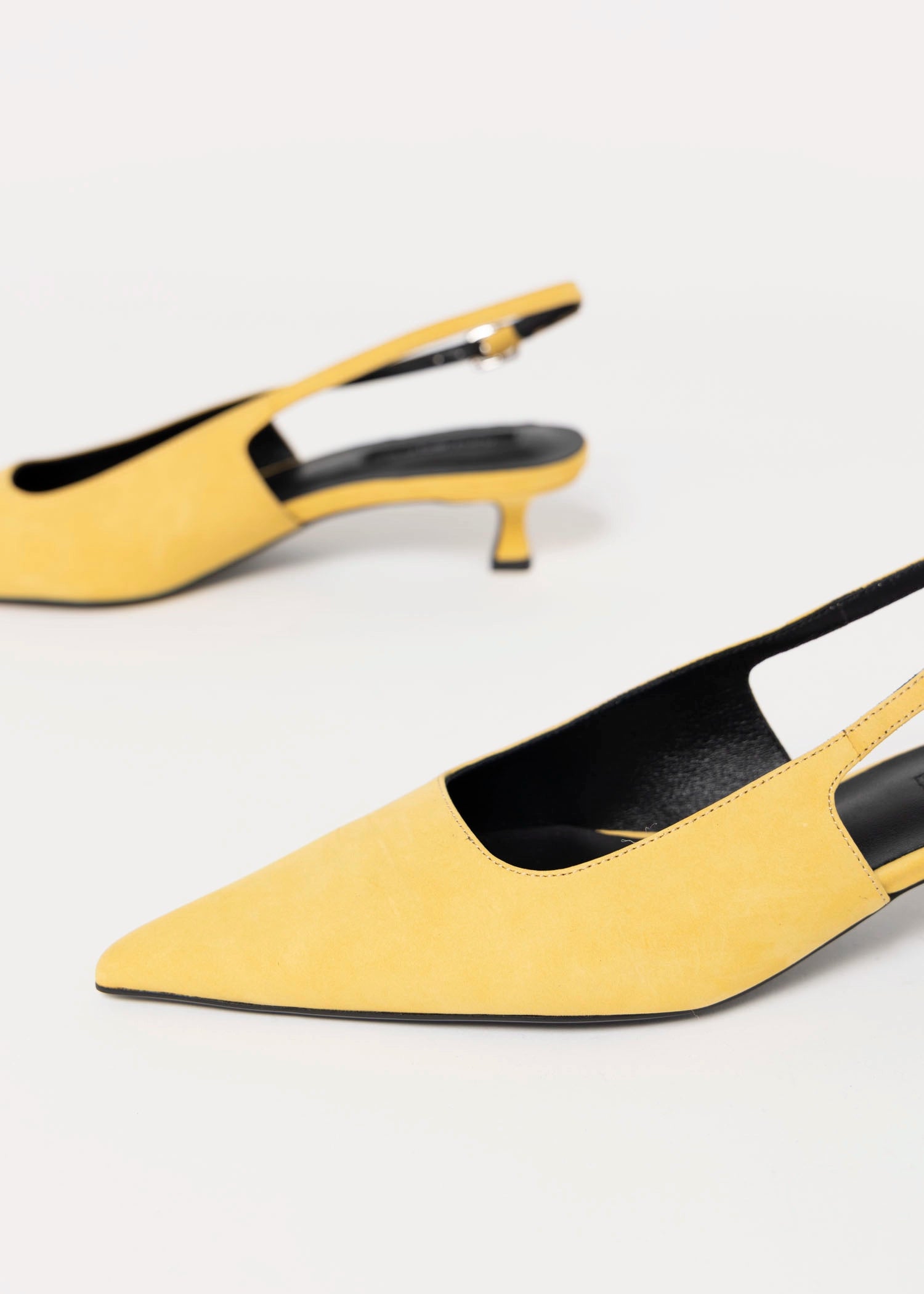 swatch_Yellow Leather tony bianco crush pump