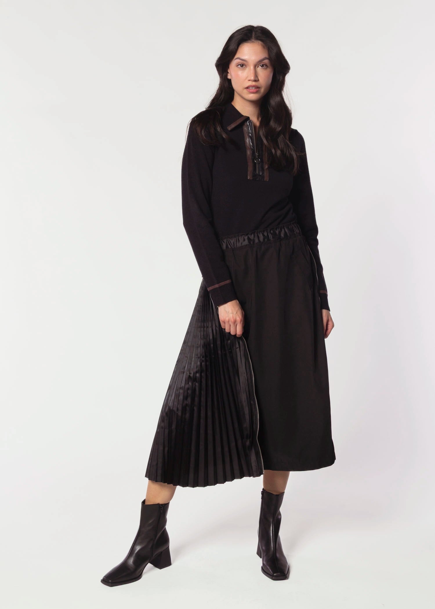 swatch_Black jelani zipper skirt 