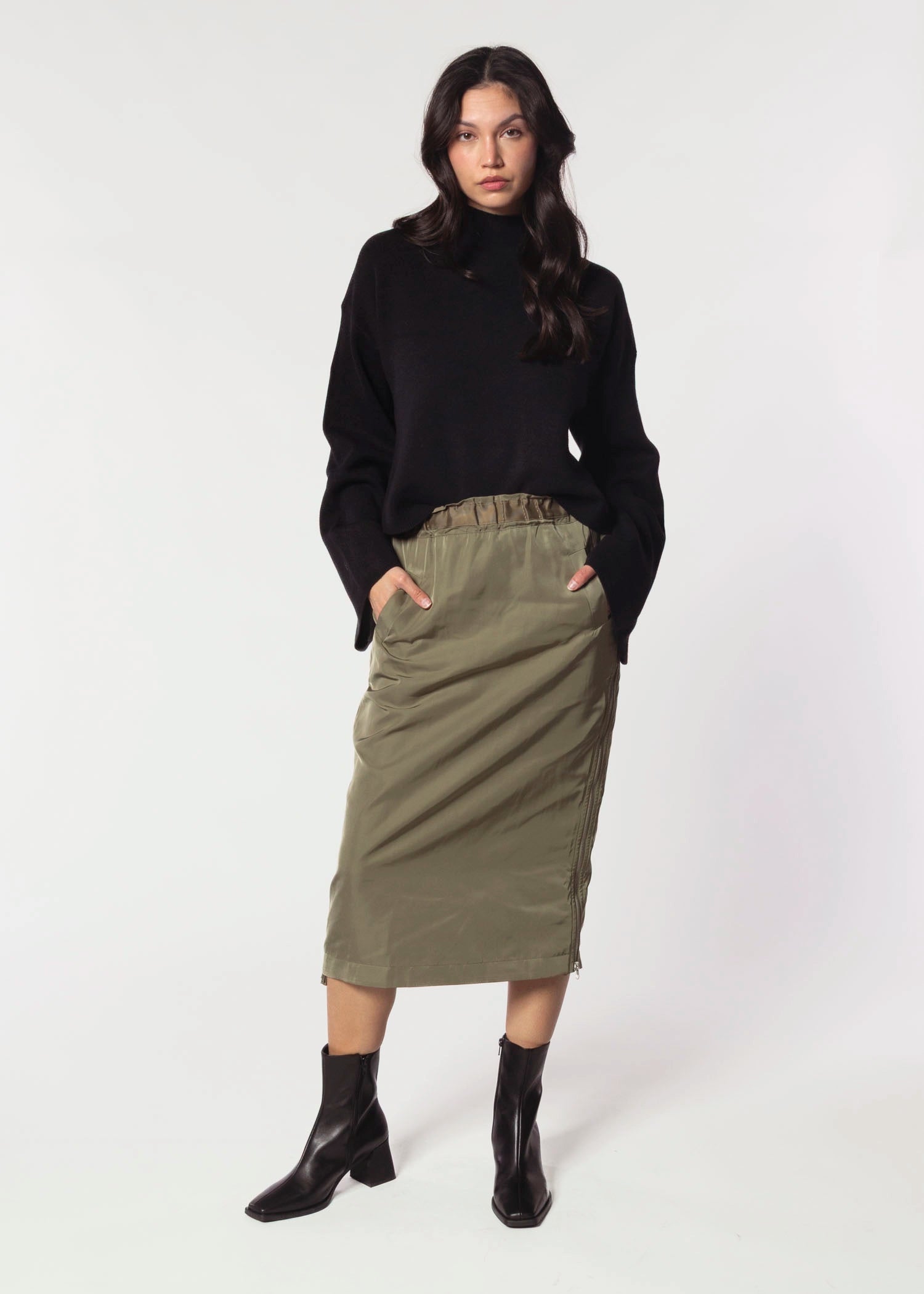 swatch_Olive jelani zipper skirt 