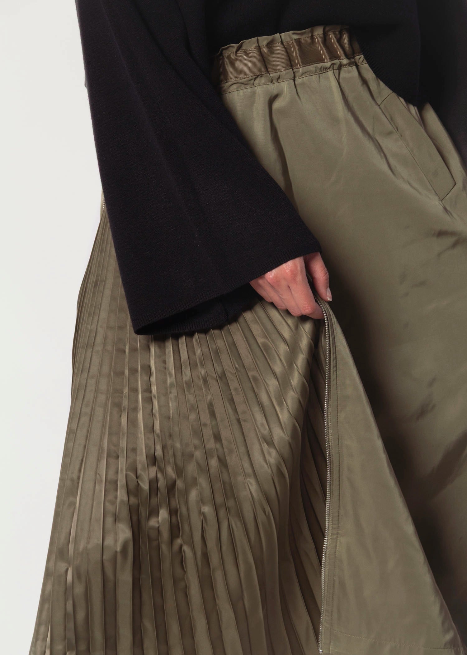 swatch_Olive jelani zipper skirt 