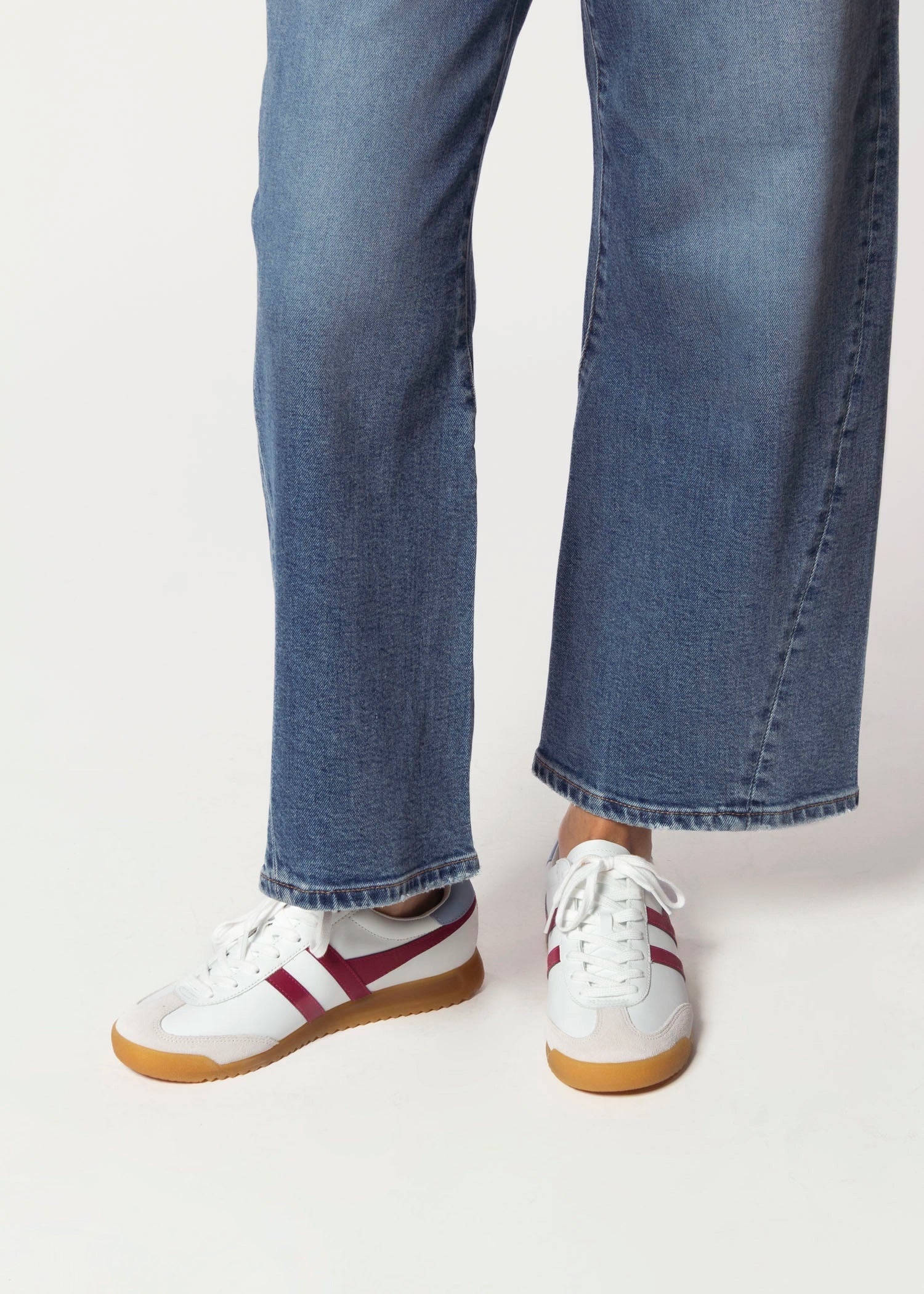 swatch_White/Cerise/Air Hawk 89 sneaker shoes