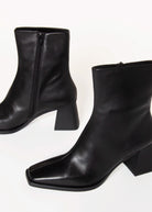 swatch_Black Leather hedda square toe boot boots