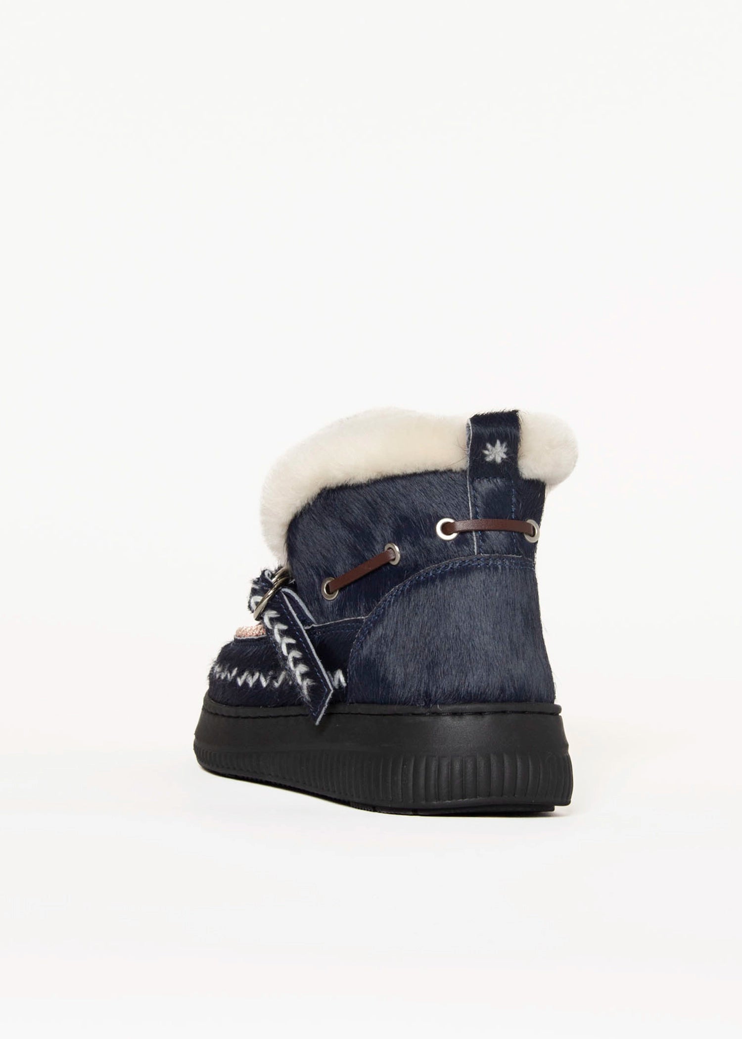 swatch_Navy shearling lined bootie