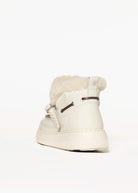 swatch_White shearling lined bootie