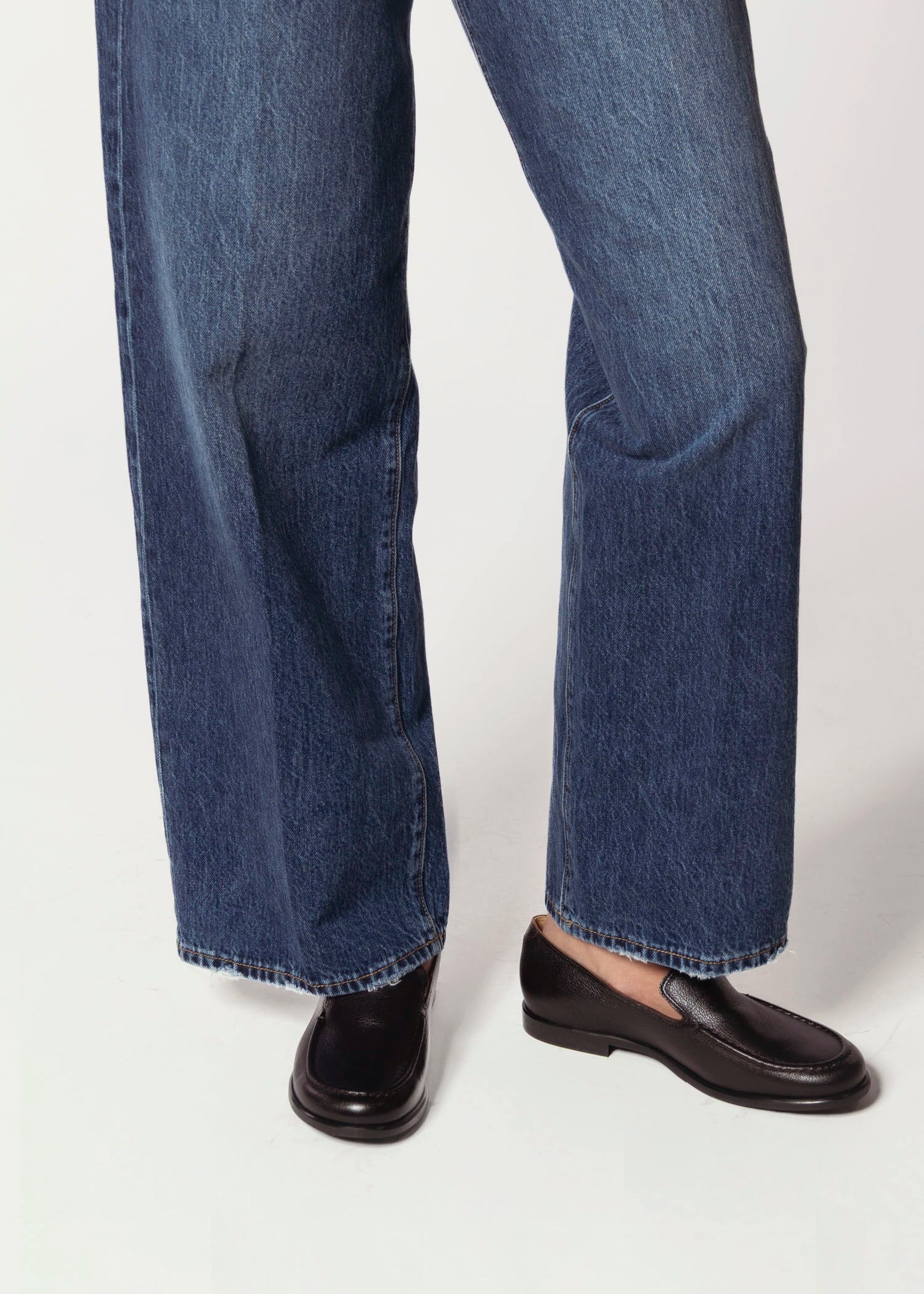 swatch_Dark Brown Leather loafer shoes