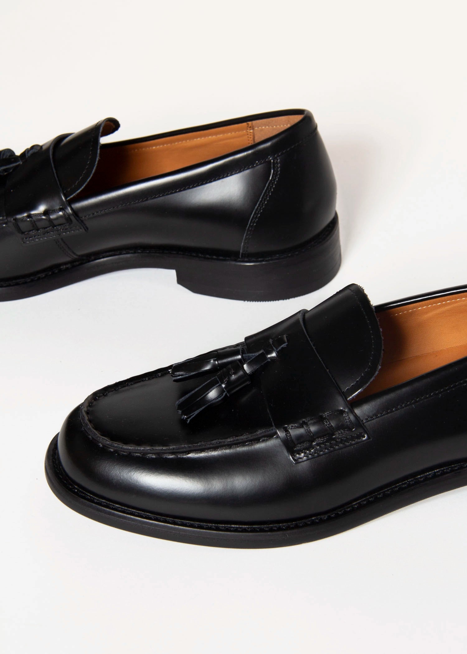 swatch_Black Leather linn loafers vagabond shoes
