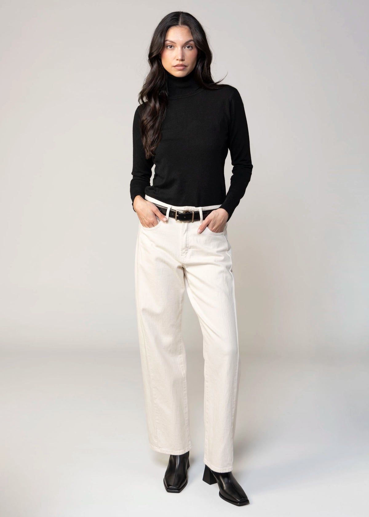 swatch_Black deluc silene turtleneck sweater