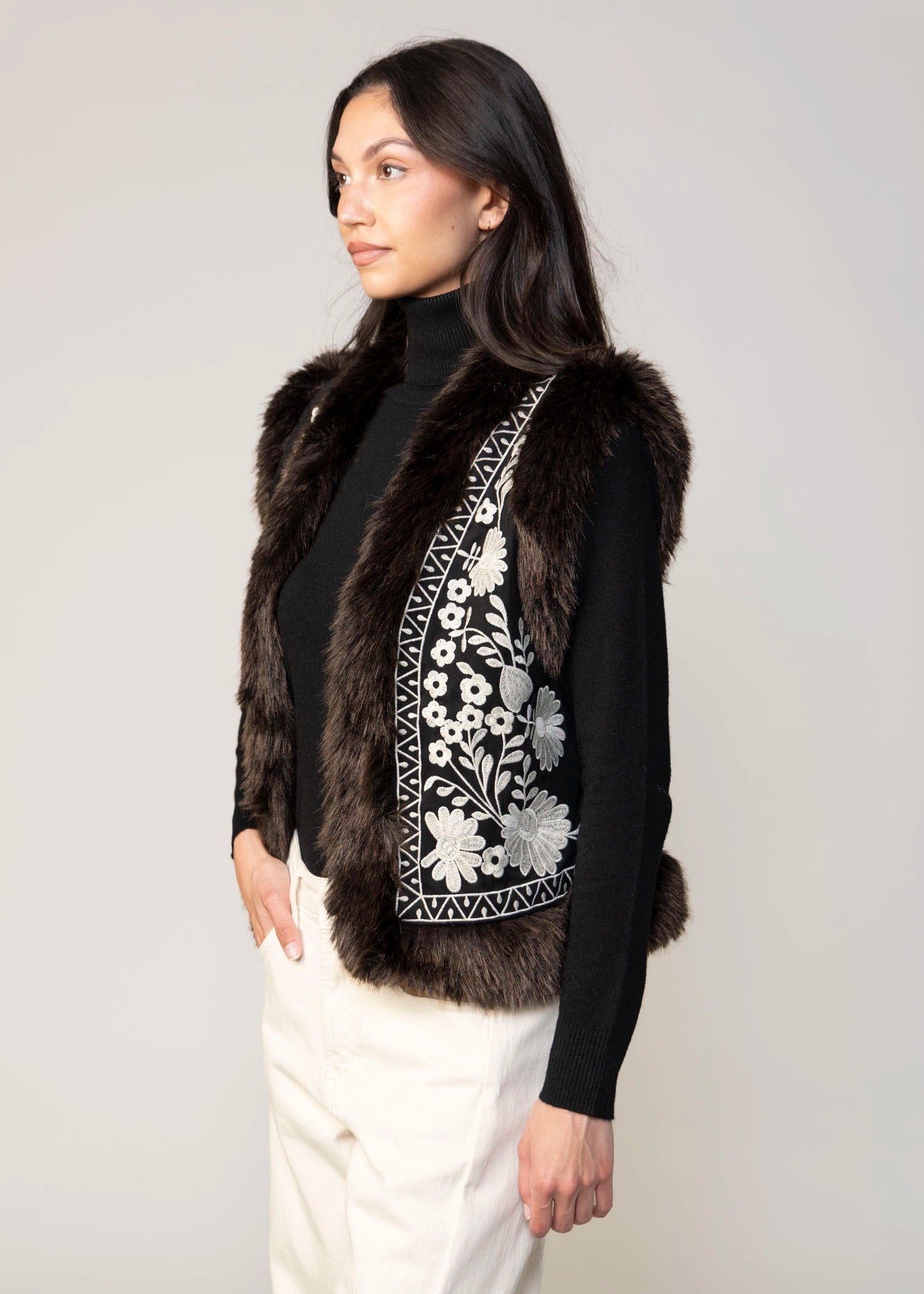 swatch_Black floral embroidery vest with fax fur trim