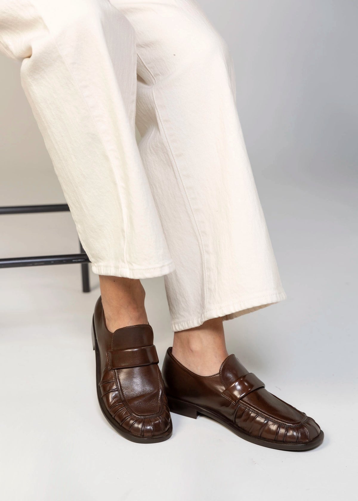 swatch_Oak Leather l'idea italian leather ruched loafer