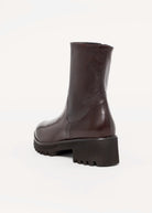 swatch_Oak Leather l'idea italian leather lug sole boot