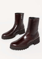 swatch_Oak Leather l'idea italian leather lug sole boot