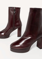 swatch_Rust Leather l'idea italian leather platform heeled boot