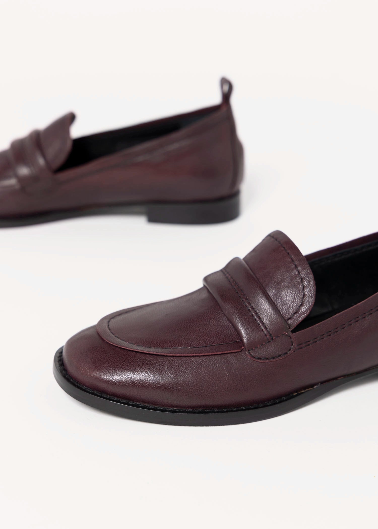 swatch_Prune Leather l'idea italian leather loafer