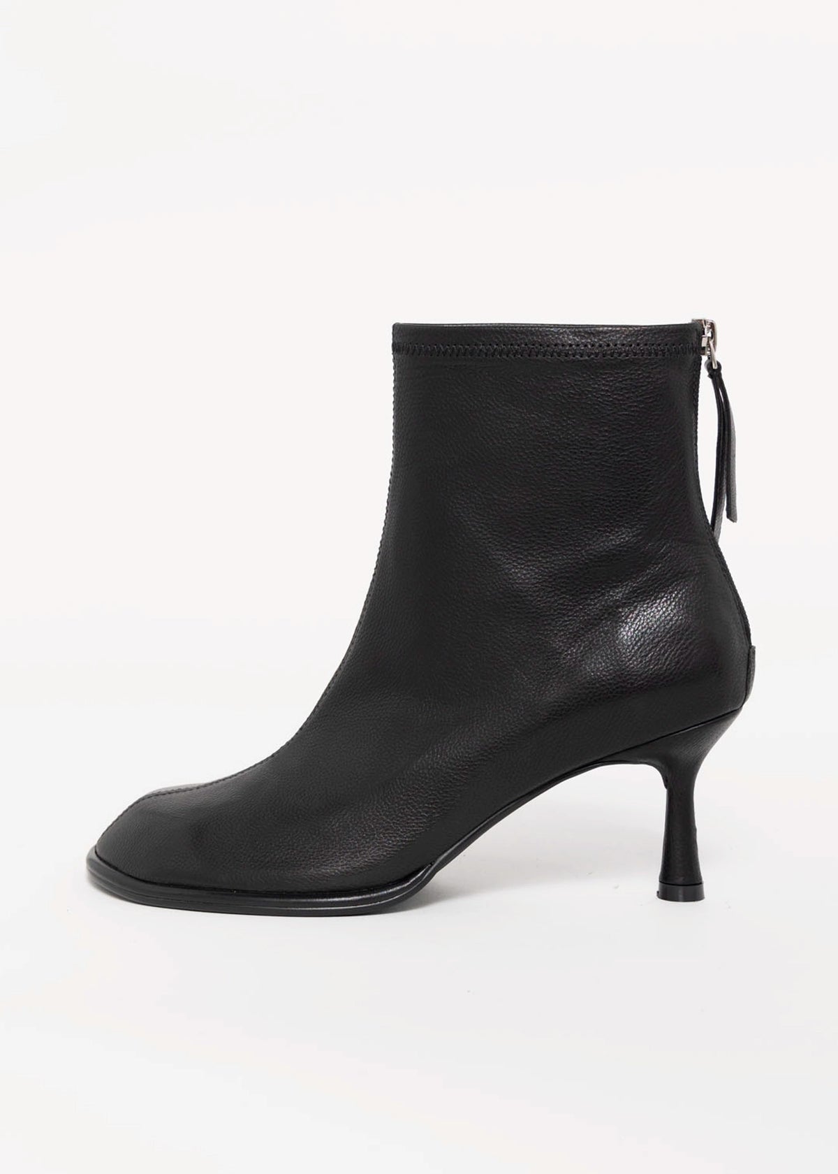 swatch_Black Leather intentionally blank powerhouse heeled boot