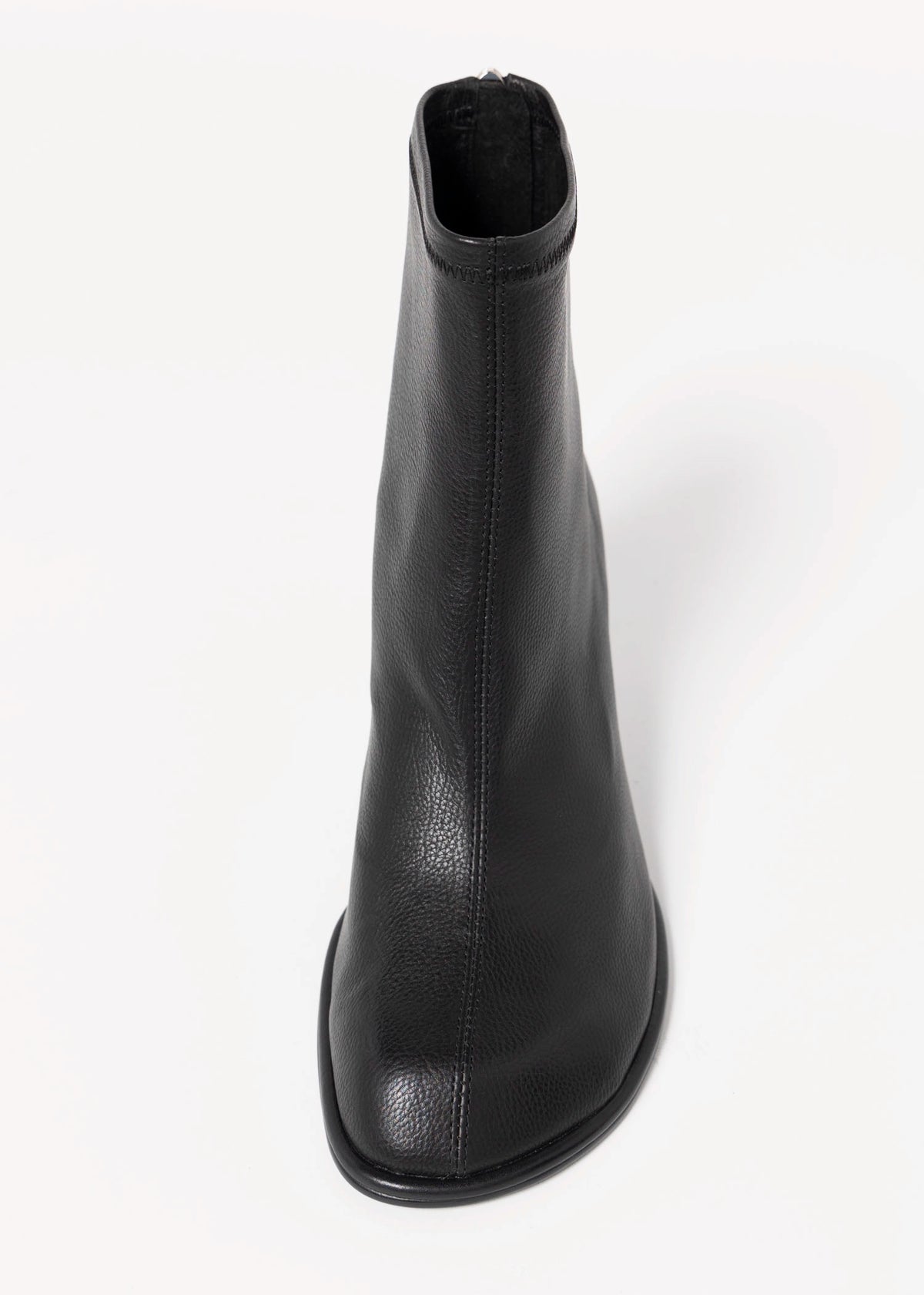 swatch_Black Leather intentionally blank powerhouse heeled boot