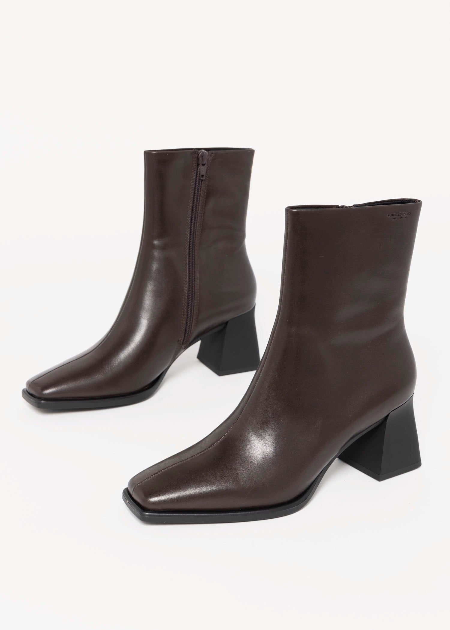 swatch_Brown Leather vagabond hedda ankle boot