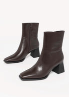 swatch_Brown Leather vagabond hedda ankle boot