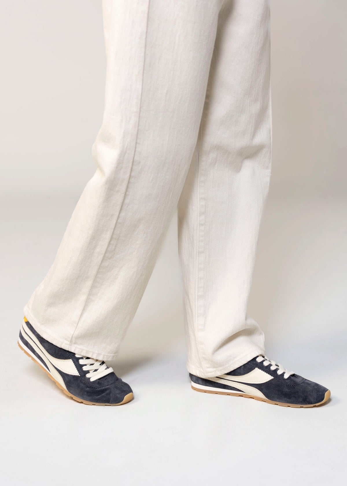 swatch_Retro Indigo oncept essex sneaker