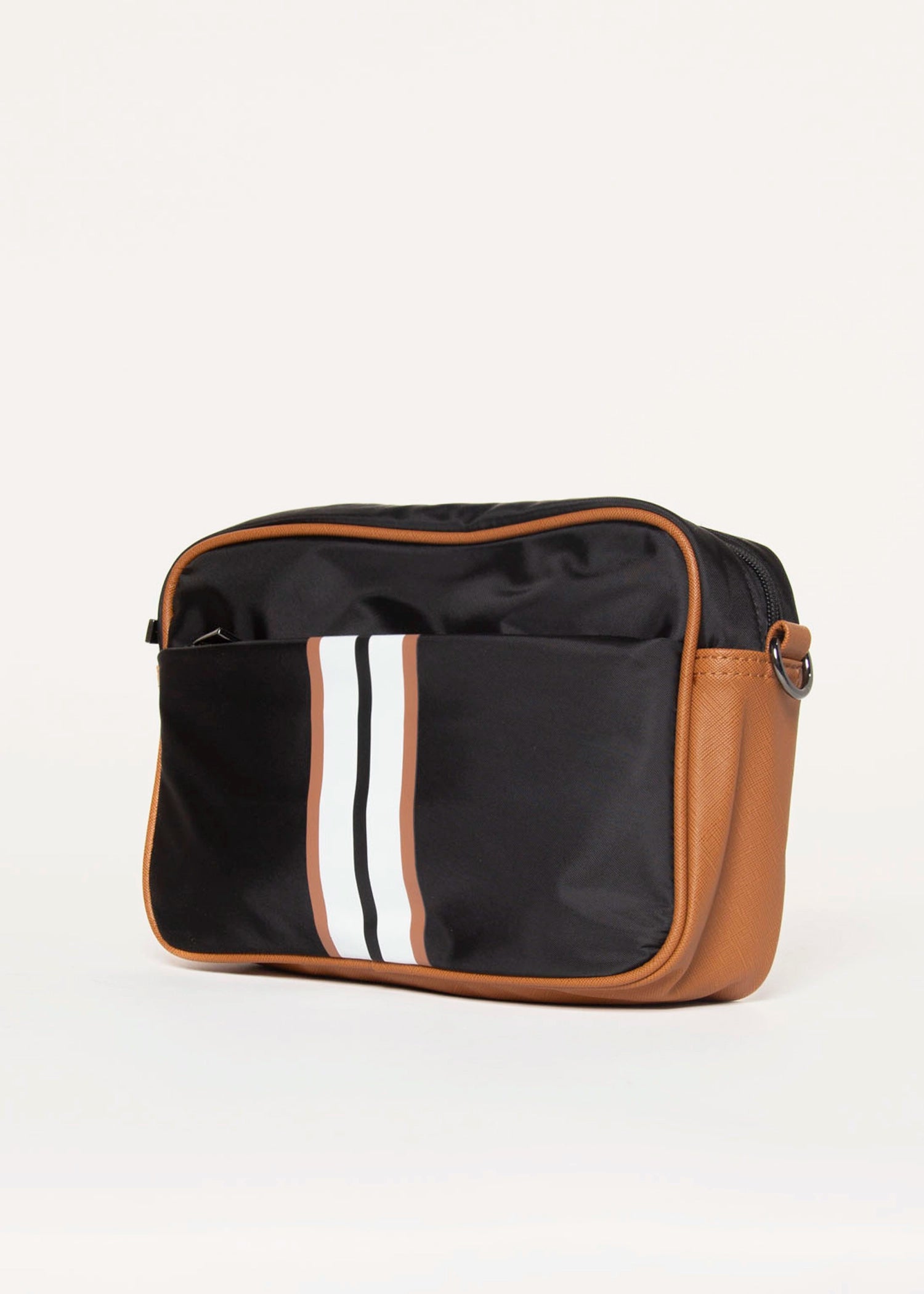 swatch_Black noa camera bag handbags