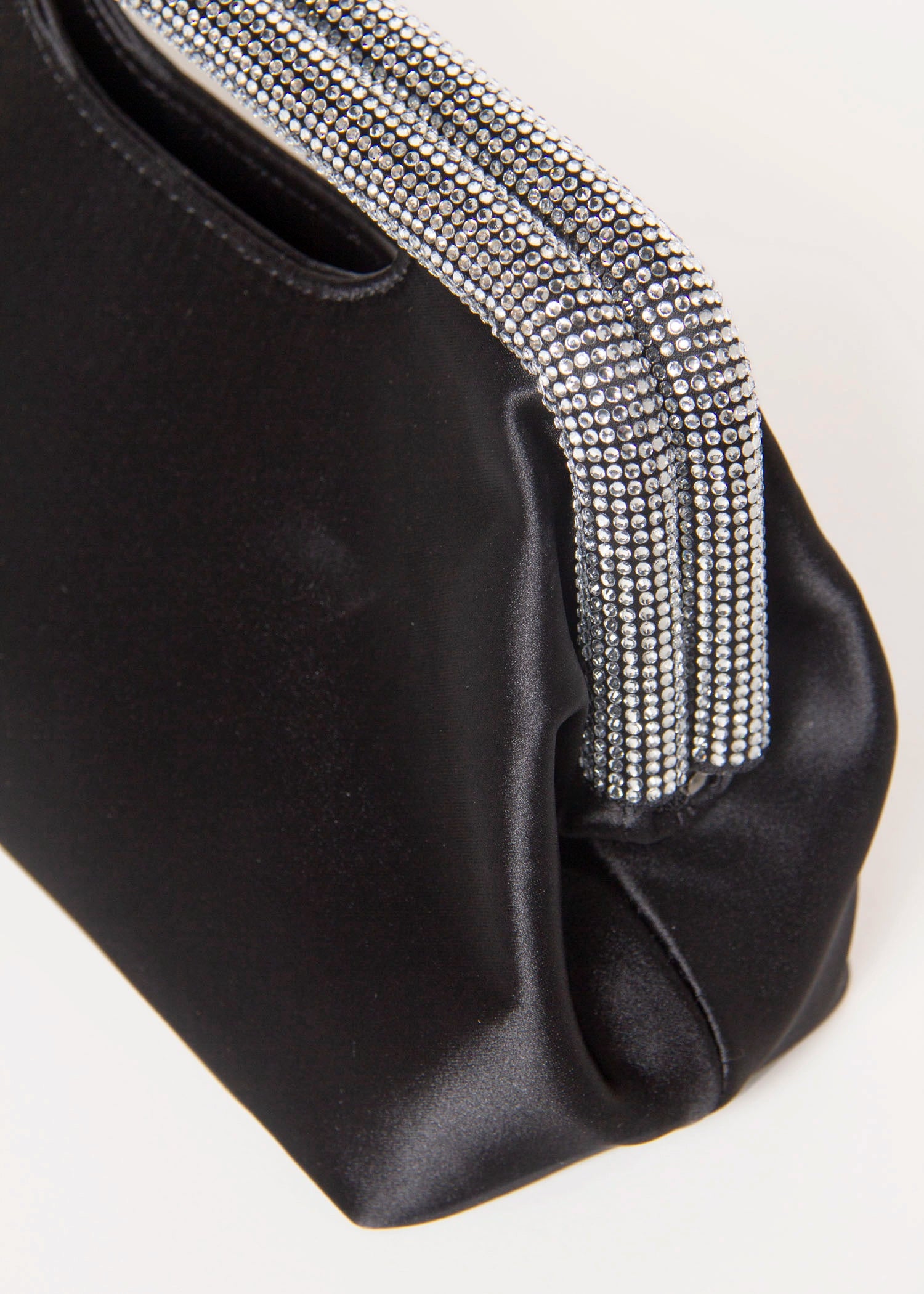 swatch_Black eleanor crystal handle bag clutches