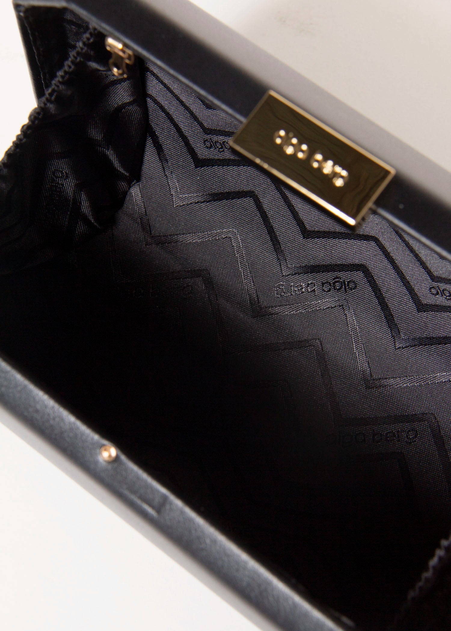 swatch_Black lia tassel clutch handbags