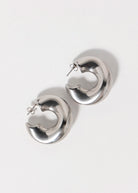 swatch_Silver wave chunky hoop earrings