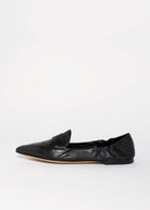 swatch_Black Leather pomme d'or grace italian leather pointed toe flat