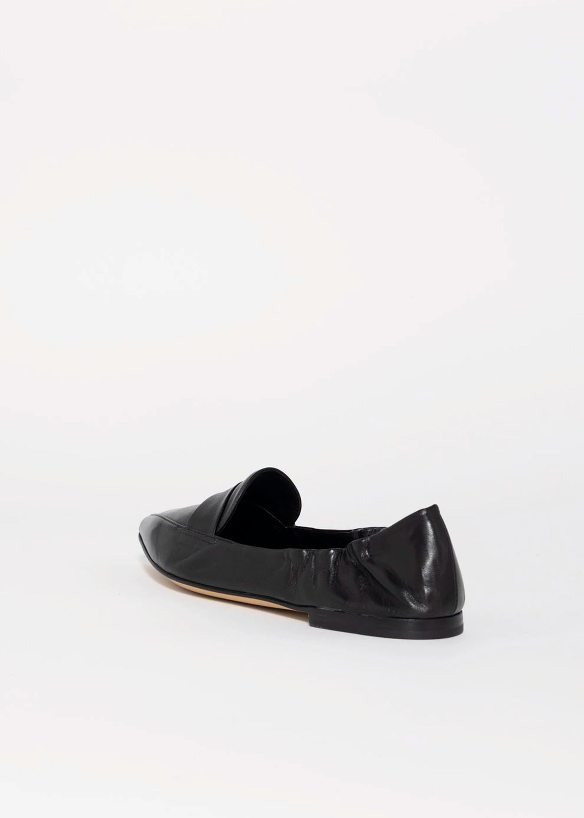 swatch_Black Leather pomme d'or grace italian leather pointed toe flat