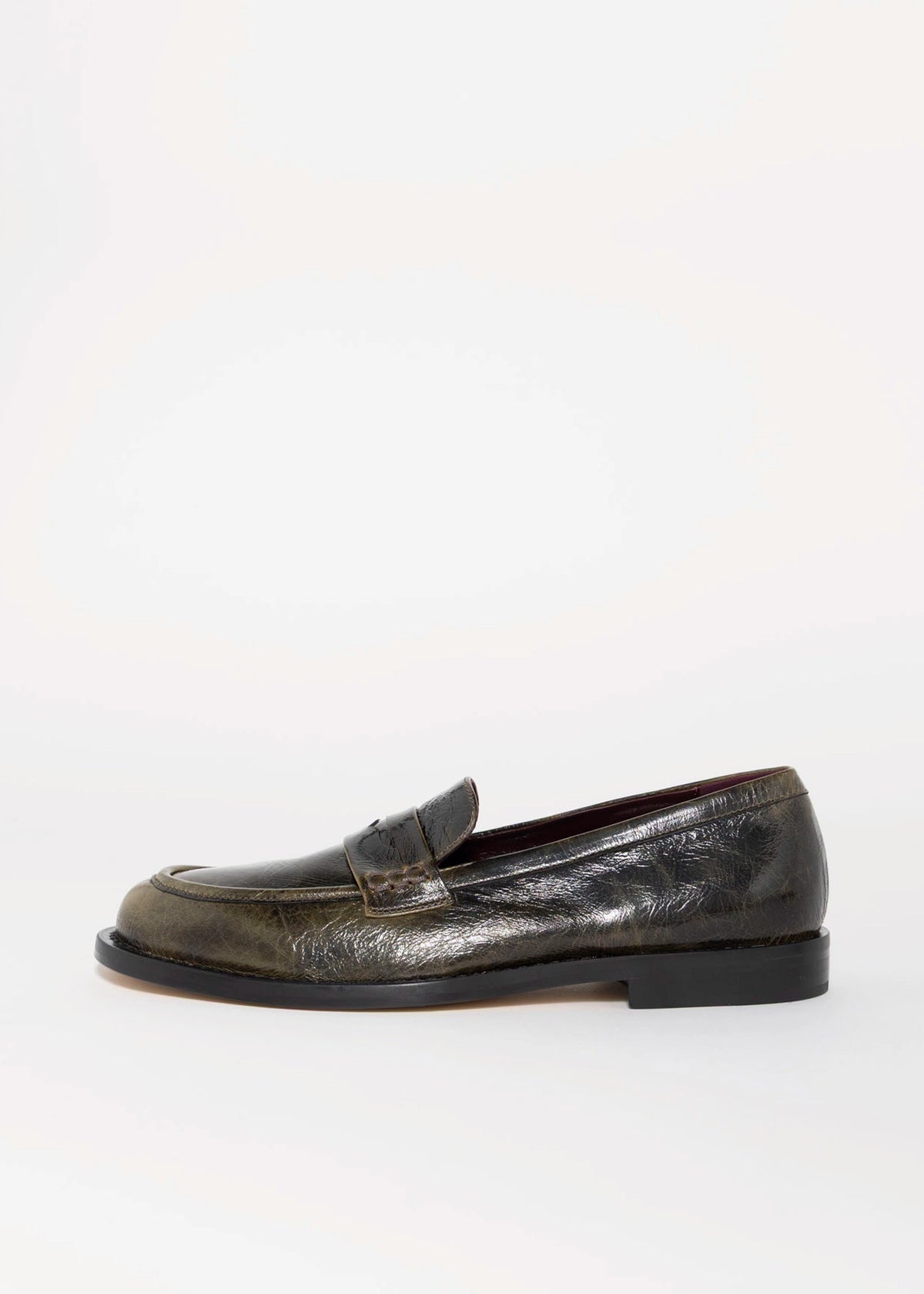 swatch_Olive Leather pomme d'or leather loafer