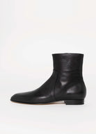 swatch_Black Leather pomme d'or zoe flat boot
